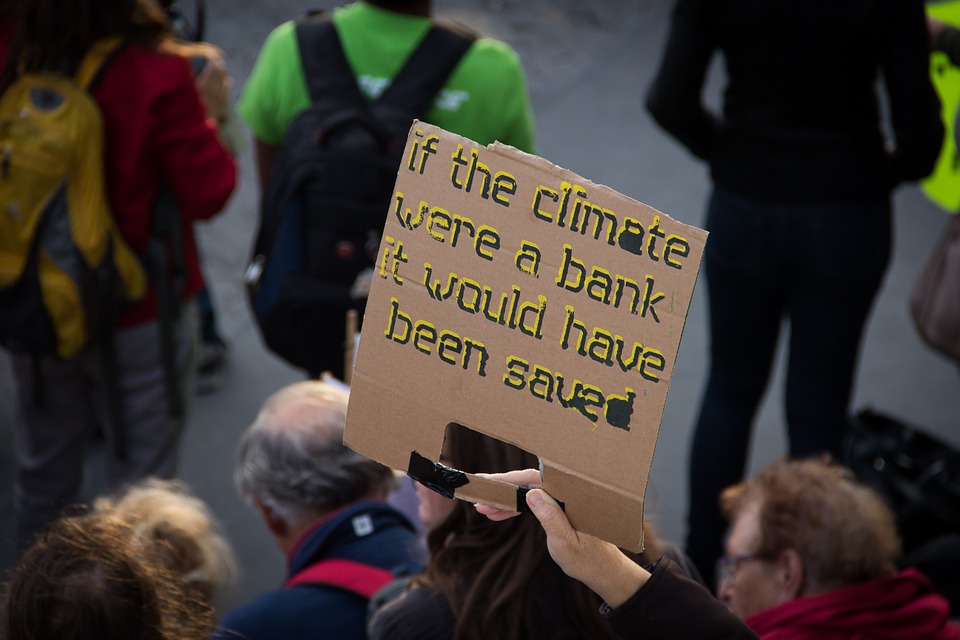 Αποτέλεσμα εικόνας για Αμβούργο: Μεγάλη μαθητική διαδήλωση κατά της κλιματικής αλλαγής Πηγή: Αμβούργο: Μεγάλη μαθητική διαδήλωση κατά της κλιματικής αλλαγής